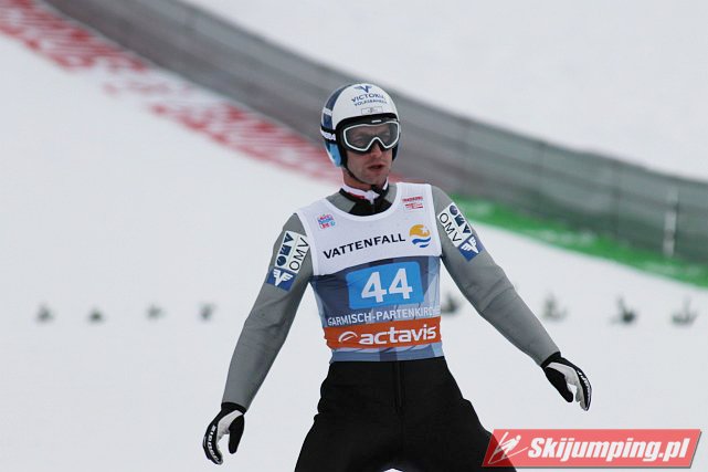 121 Wolfgang Loitzl